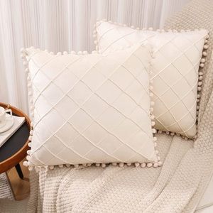 NEW! Pack of 2 Soft Velvet Decorative Throw Pillow Covers With Tassels 18”x18”